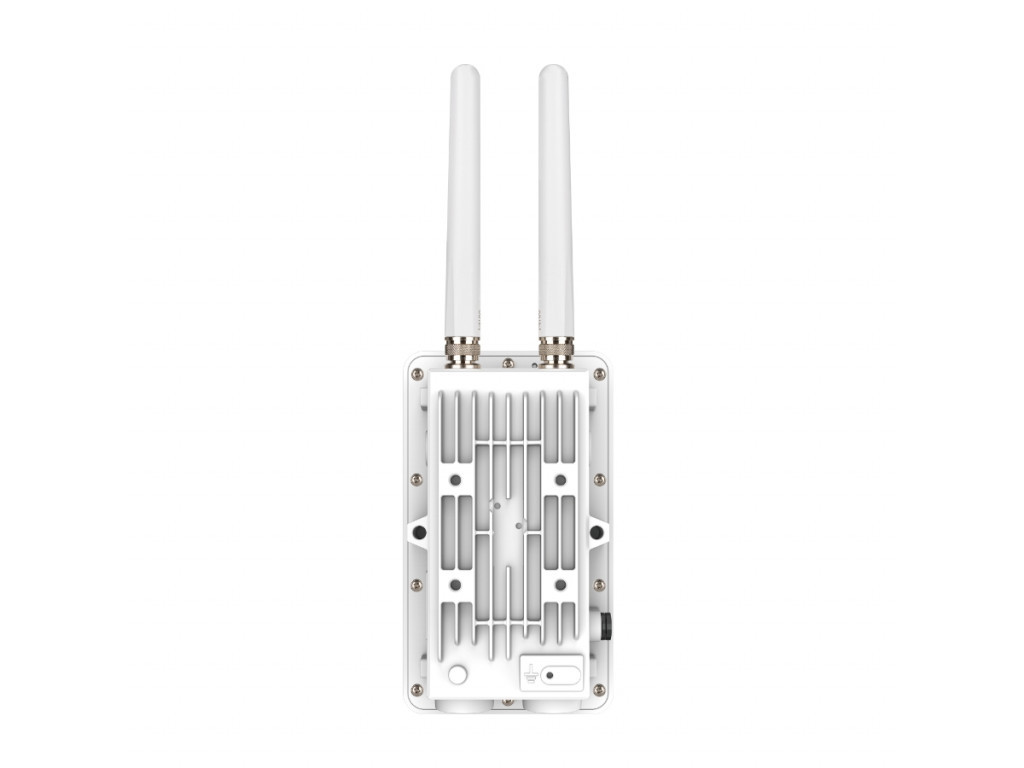 Аксес-пойнт D-Link Outdoor Industrial AC1200 Access Point 21349_1.jpg